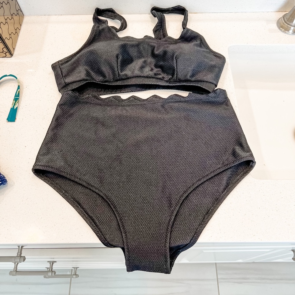 2 piece high wastes bikini